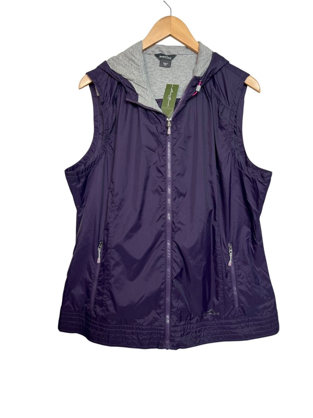 Eddie Bauer NWT Women’s XL Active Ripstop Vest BlackBerry Color way